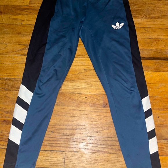 adidas Other - Insulated teal pant.thick material.Zip pocket closures.Blk panelon leg.women’s L